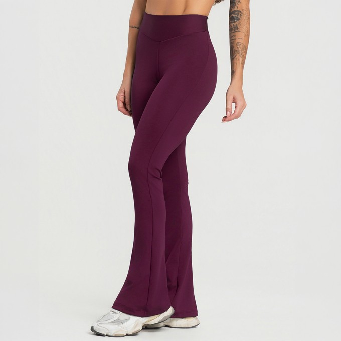 Calça Flare Balance Uva